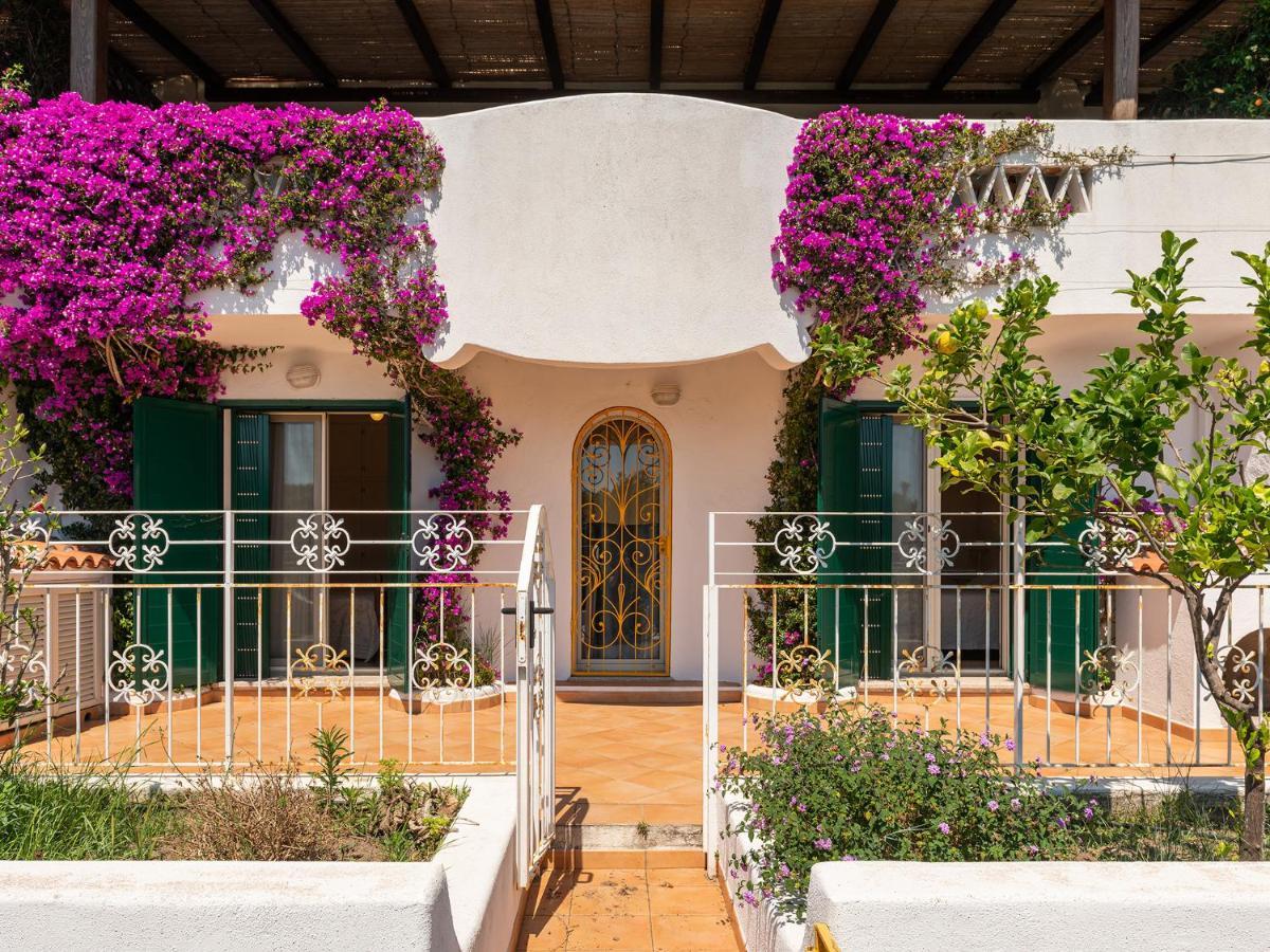 Вилла Relais Baia Di Nelson Порто-Рафаэль Экстерьер фото