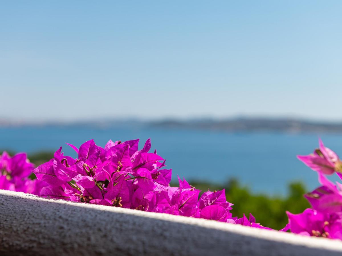 Вилла Relais Baia Di Nelson Порто-Рафаэль Экстерьер фото